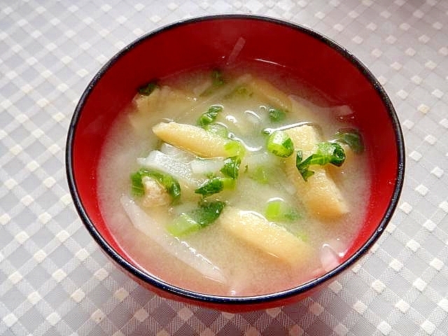 大根と大根の葉油揚げの味噌汁 レシピ 作り方 By Mint 楽天レシピ