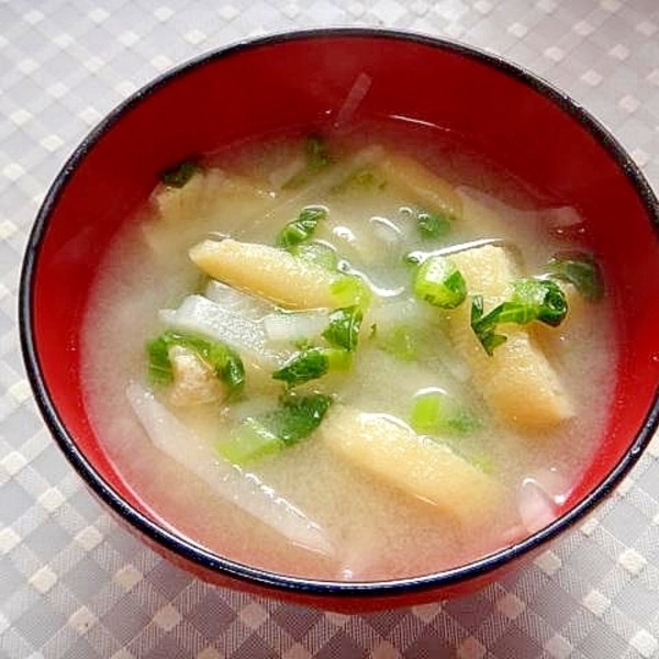 大根と大根の葉油揚げの味噌汁 レシピ 作り方 By Mint 楽天レシピ 大根と大根の葉油揚げの味噌汁 レシピ 作り方 By Mint 楽天レシピ