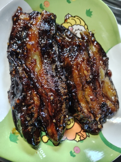 うなぎもビックリ！なすの蒲焼き丼