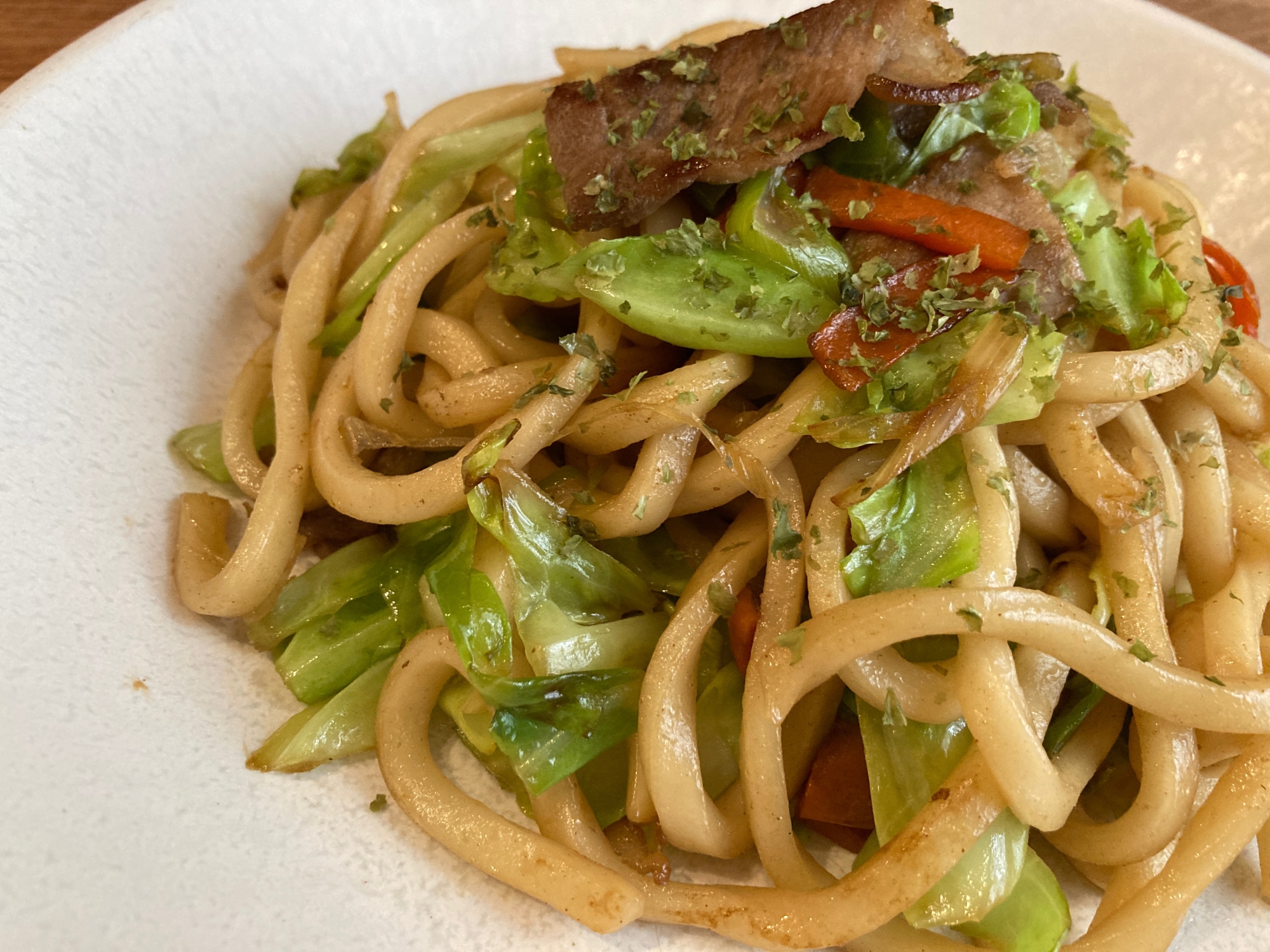 残り野菜でバター醤油焼きうどん