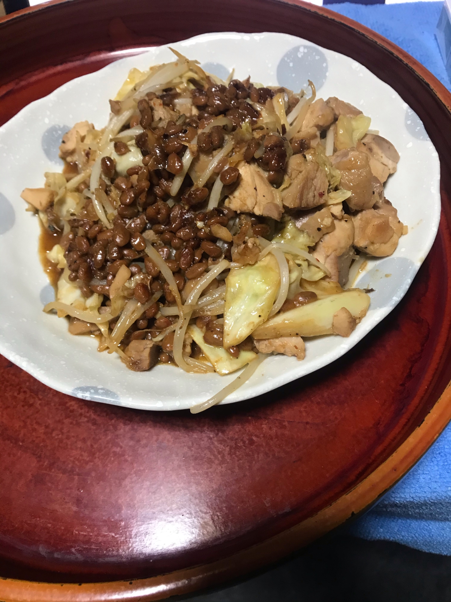 鳥モモ肉と納豆の炒めもの