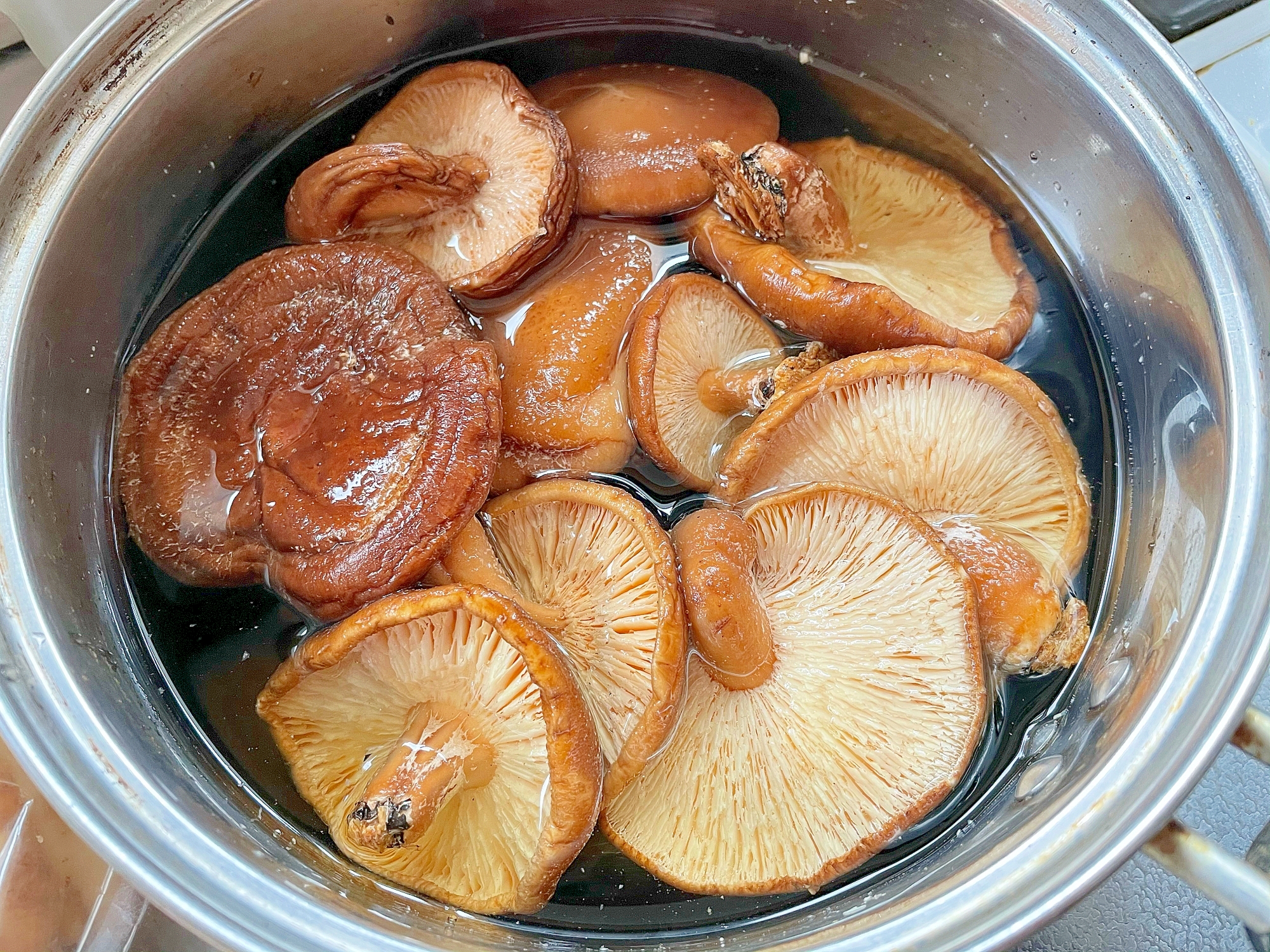 干し椎茸の戻し方 レシピ 作り方 By まゆぱとら 楽天レシピ 干し椎茸の戻し方 レシピ 作り方 By まゆぱとら 楽天レシピ