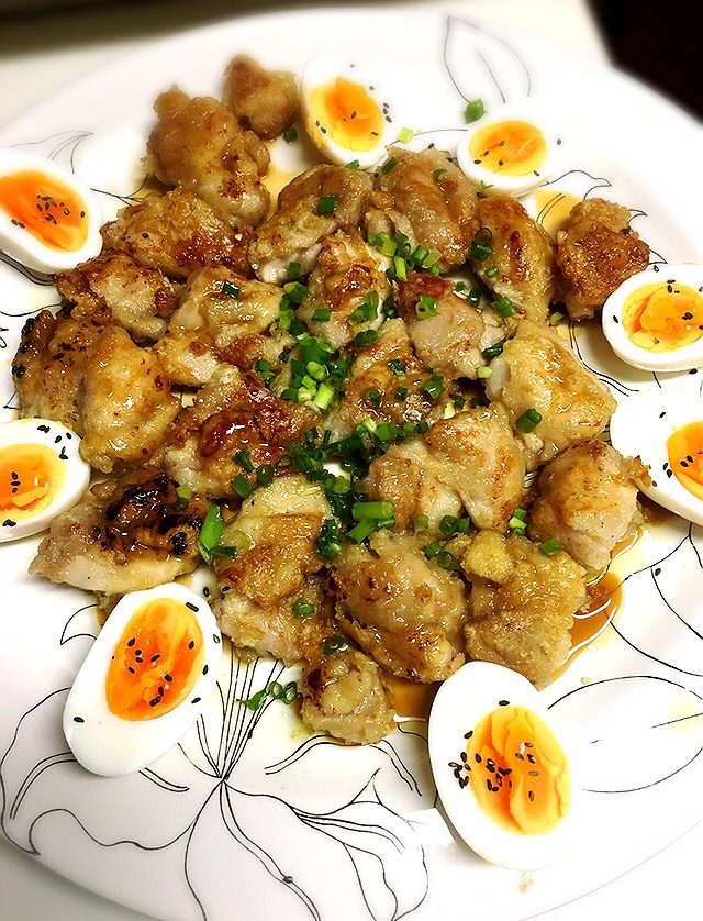 柔らか鶏肉 のバター醤油ソース味