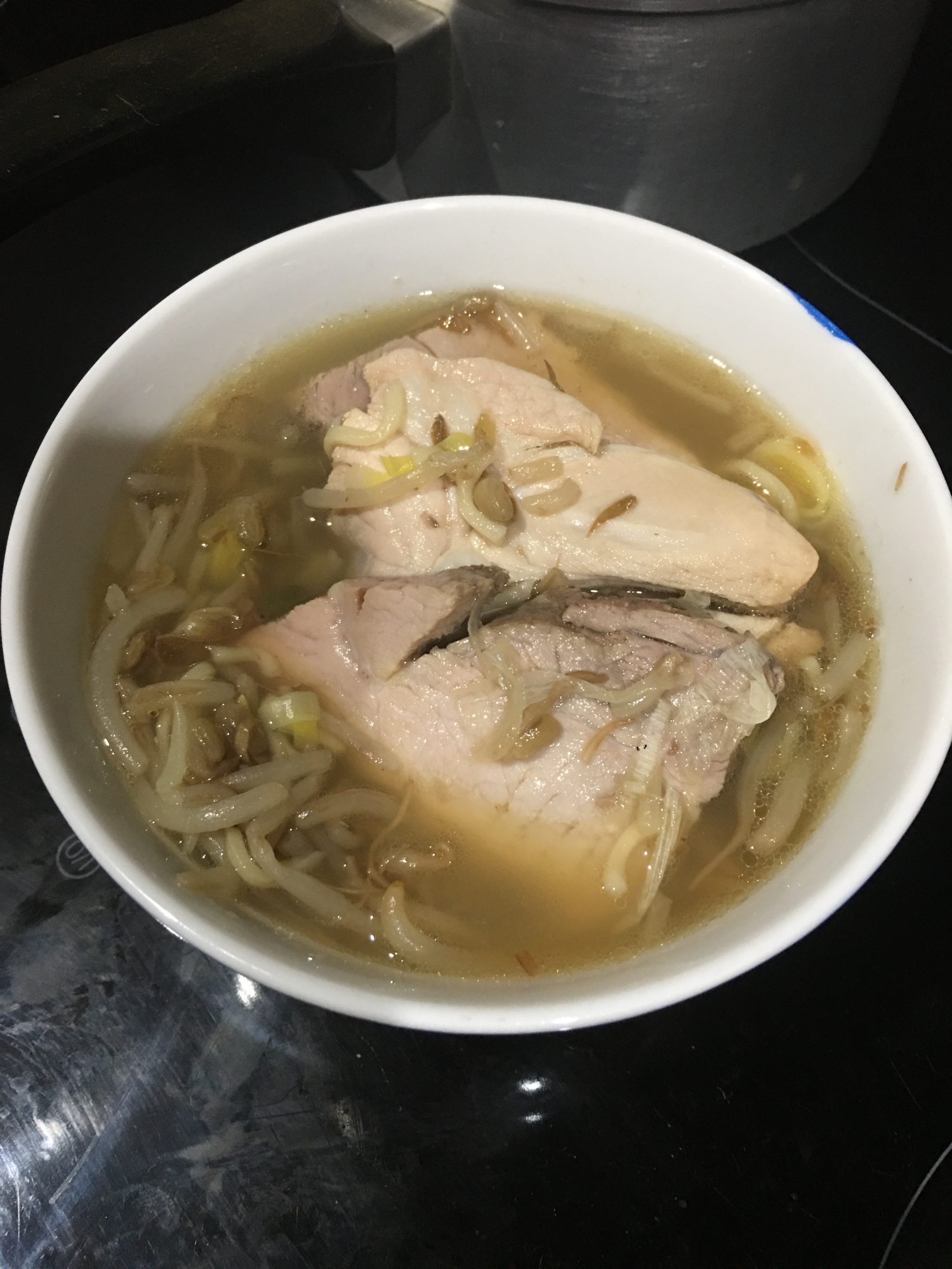 スモークポークたっぷりラーメン