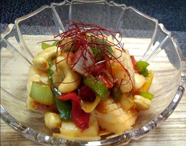 イカとカシューナッツと長ネギパプリカの豆板醤油炒め レシピ・作り方