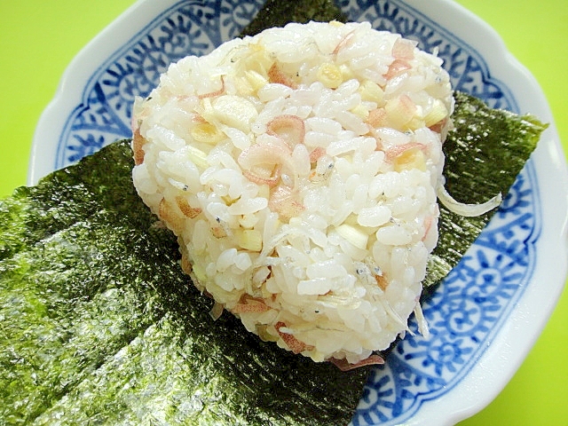 しらすとみょうがのおにぎり レシピ 作り方 By Mint74 楽天レシピ しらすとみょうがのおにぎり レシピ 作り方 By Mint74 楽天レシピ