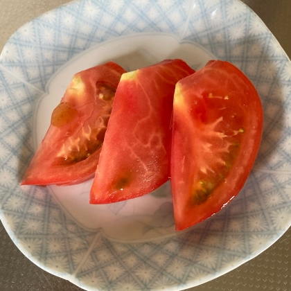 アマニ油で｡シンプルなのでトマトの味が活きていて美味しいです♪ご馳走様でした(*´ω`*)