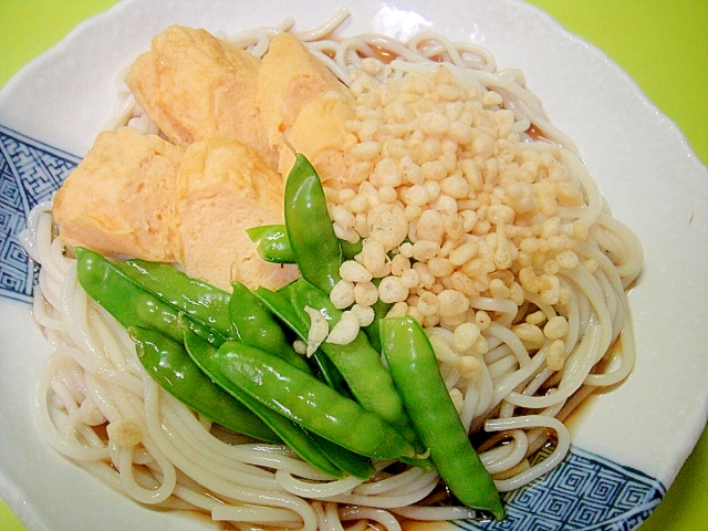 おから入り卵焼きと絹さや揚げ玉の冷やしうどん