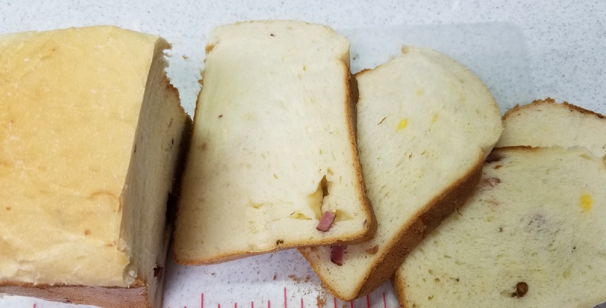 落花生と燻製ベーコンとチェダーチーズの食パン★HB