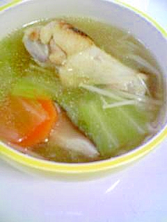 手羽元の中華スープ