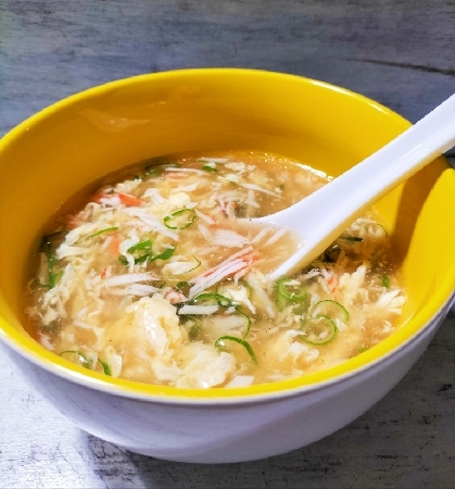 きょうはこちら♬器Guuママさんの真似っ子してみました(⁠ʘ⁠ᴗ⁠ʘ⁠✿⁠)とろ②美味しいカニカマ卵スープ大満足♡オイスターで甘くて好きな味❣素敵レシピ感謝です