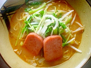 野菜たっぷり～♪の味噌ラーメン☆