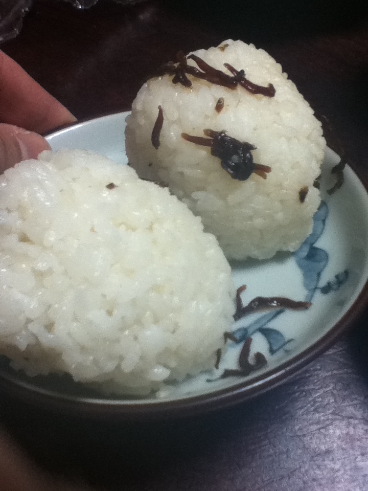 ネギ入り金山寺味噌のおにぎり