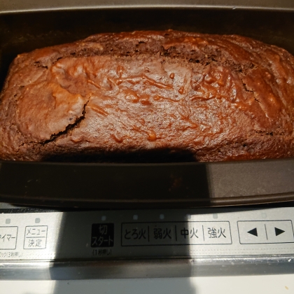 いちごと豆腐のココアケーキ