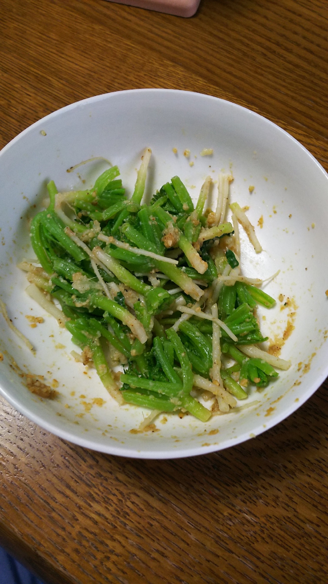 間引き大根の根のゴマ味噌和え