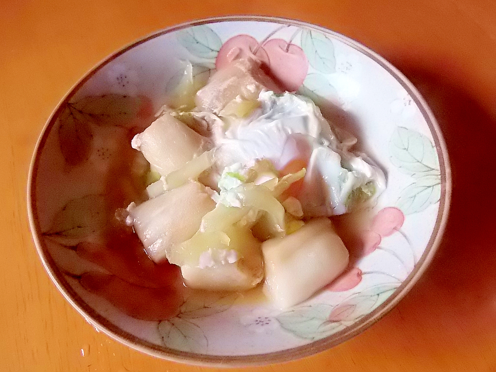 白菜と麩の落とし卵煮
