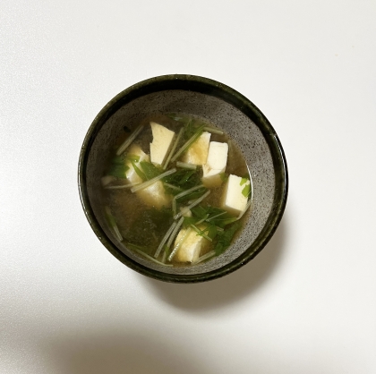手抜きなのに野菜と海藻たっぷり★レンジで簡単味噌汁
