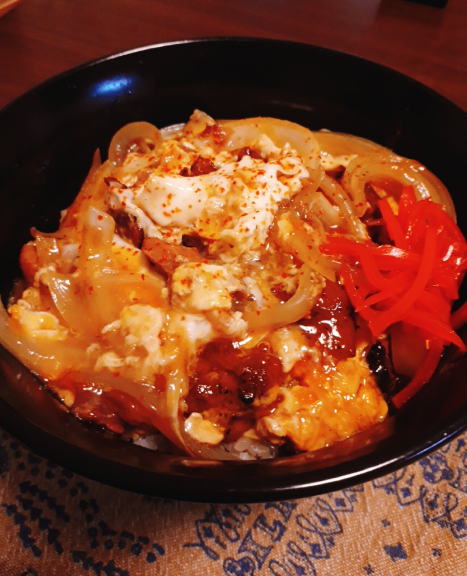 焼き鳥の缶詰で作る簡単親子丼♪