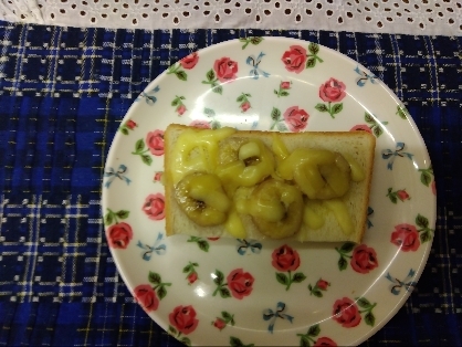 バナナチーズメープルトースト