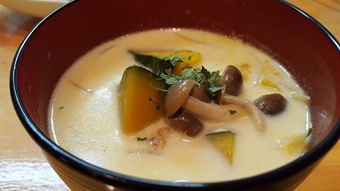 かぼちゃとキノコの豆乳スープ レシピ 作り方 By 竹屋陶板浴スタッフ考案レシピ 楽天レシピ