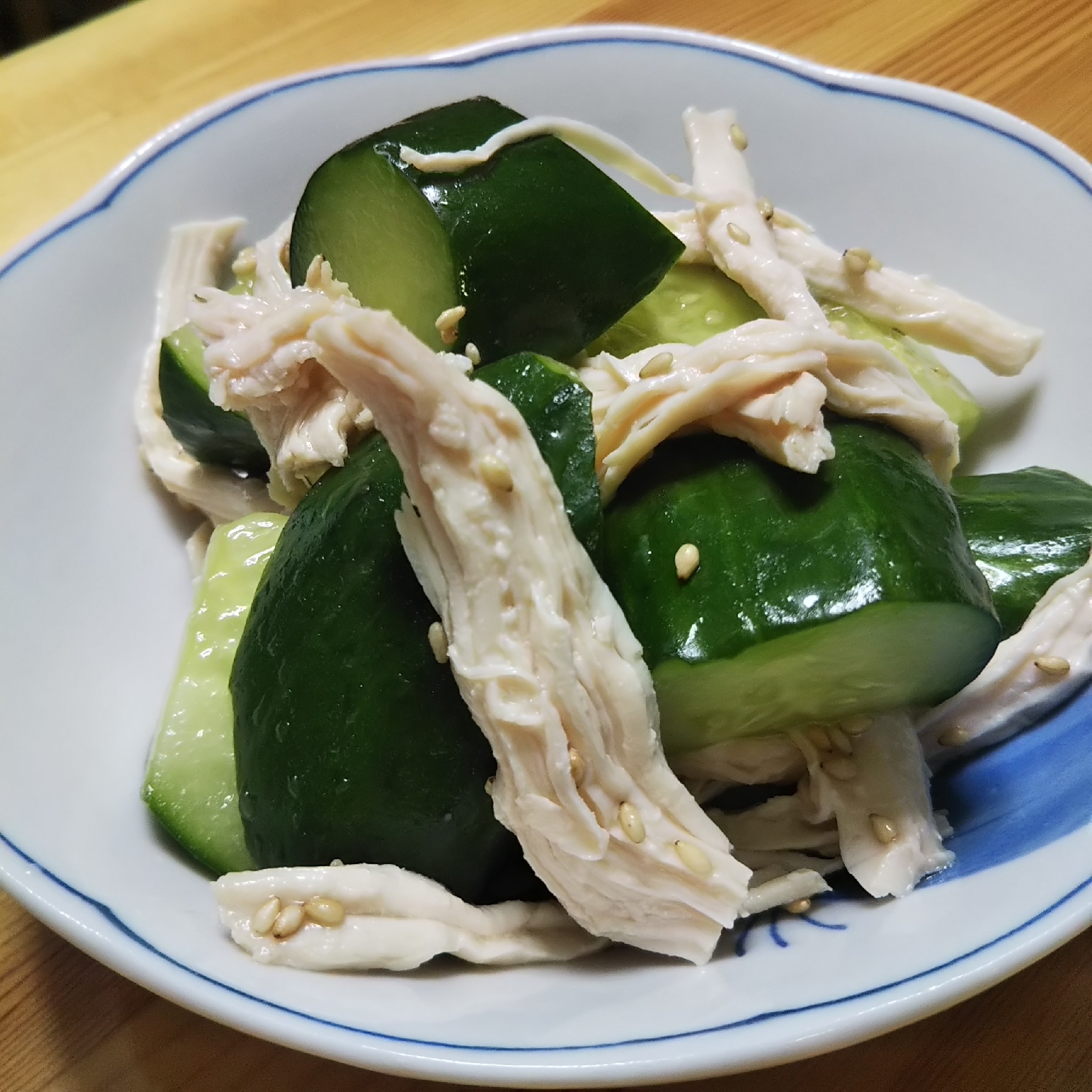 簡単！キュウリと鶏むね肉の和え物