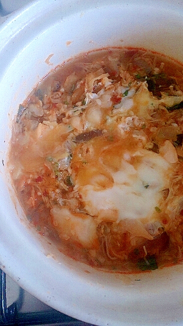 お味噌汁の素で白身魚のチゲ雑炊、一人用。