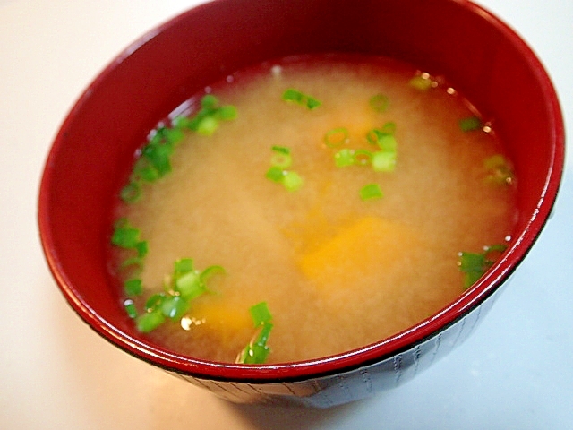 あごだしで　えのき茸と南瓜のお味噌汁