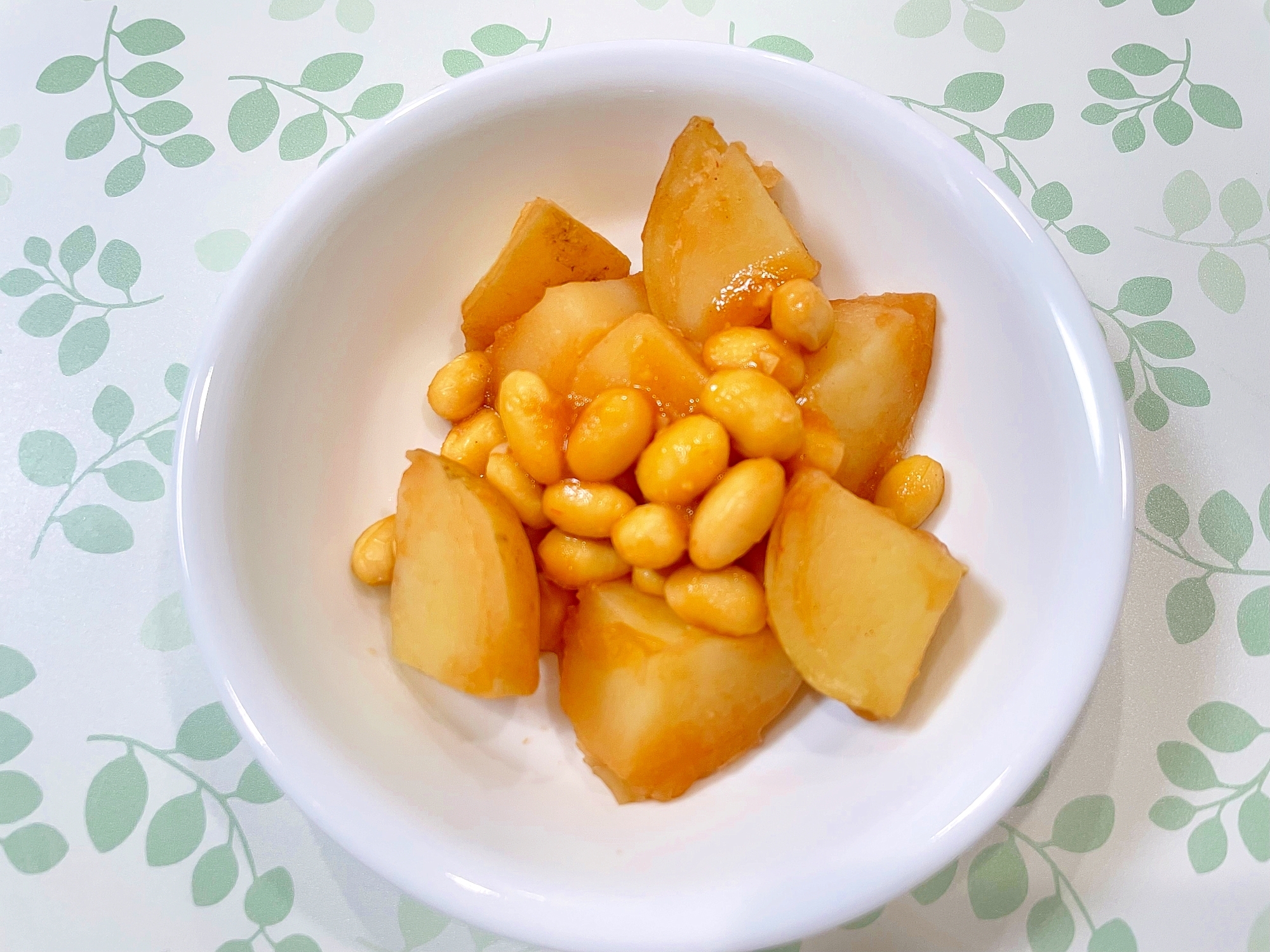 じゃがいもと大豆のケチャップ煮