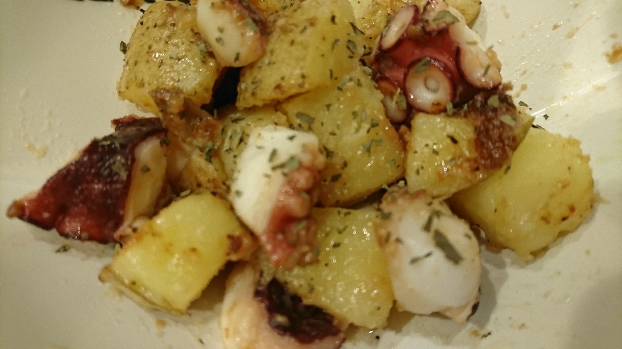 簡単 タコとじゃがいものガーリックバター炒め レシピ 作り方 By ヨギーニ 楽天レシピ