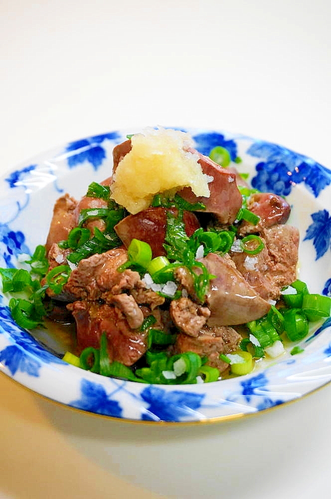 余熱で茹でてフワフワ！低温鶏レバーのネギ塩ごま油