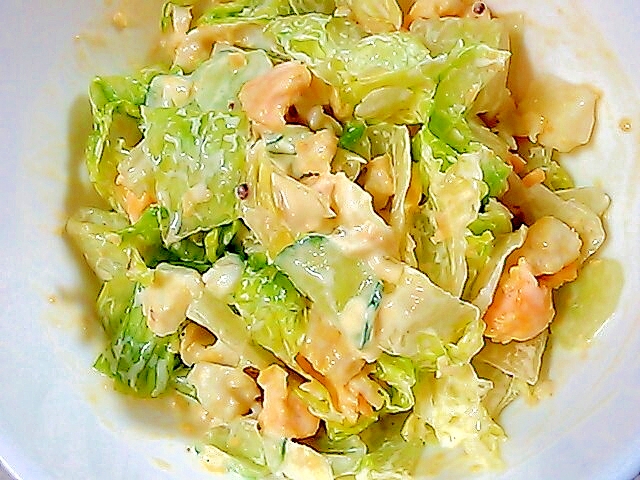 シャキシャキ♪レタスときゅうりのたまごサラダ