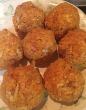 チキンライスが早変わり ライスボール レシピ 作り方 By Hii子 楽天レシピ チキンライスが早変わり ライスボール レシピ 作り方 By Hii子 楽天レシピ