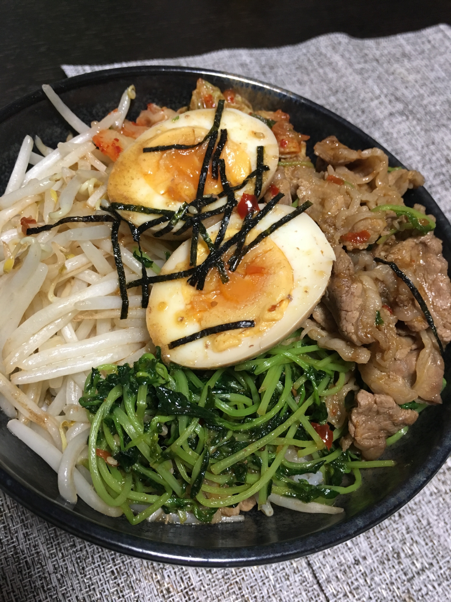 低価格♩豆苗でビビンバ風丼ぶり♩