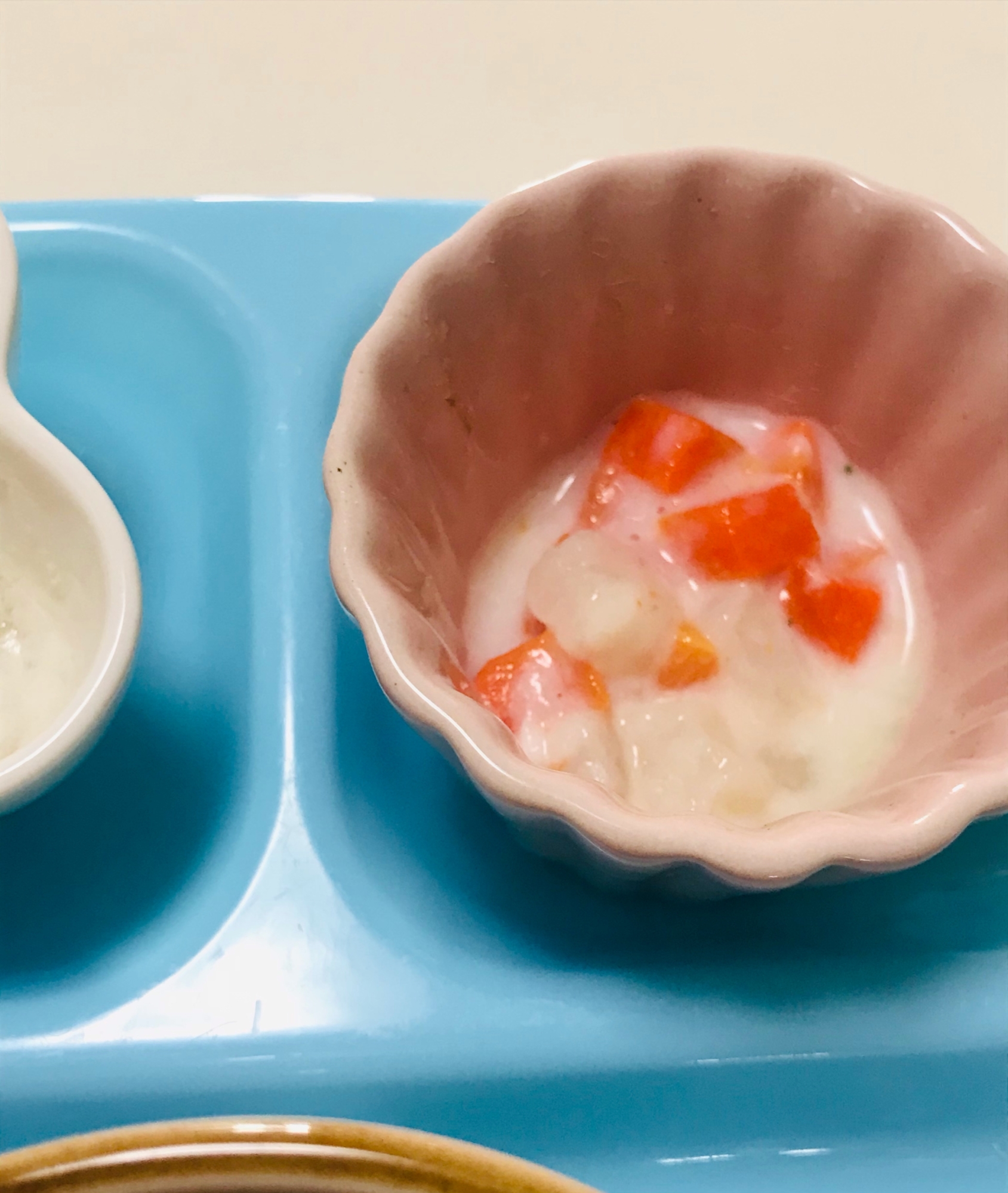 離乳食 中期 大根と人参のミルク煮 3m 29 レシピ 作り方 By Yuuuki08 楽天レシピ