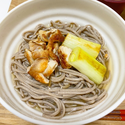 かしわ蕎麦を初めて聞きました！ 
いつも同じような蕎麦ばかりだったので、美味しかったです♪ 夫にも好評でした♡