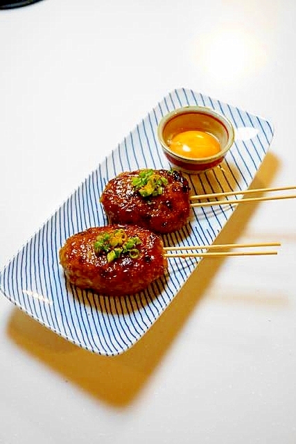 居酒屋の定番メニュー！蓮根入り鶏つくね
