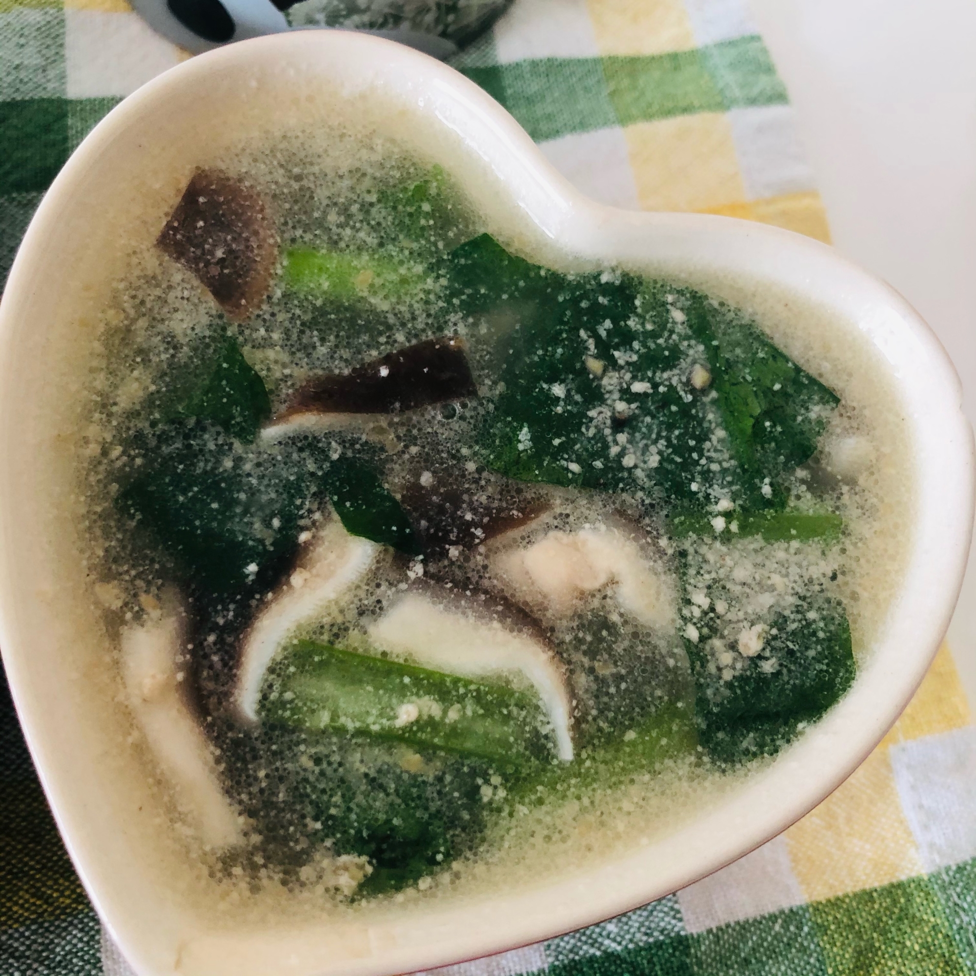 ねりごまで簡単鶏ガラスープ レシピ 作り方 By はせちい 楽天レシピ ねりごまで簡単鶏ガラスープ レシピ 作り方 By はせちい 楽天レシピ