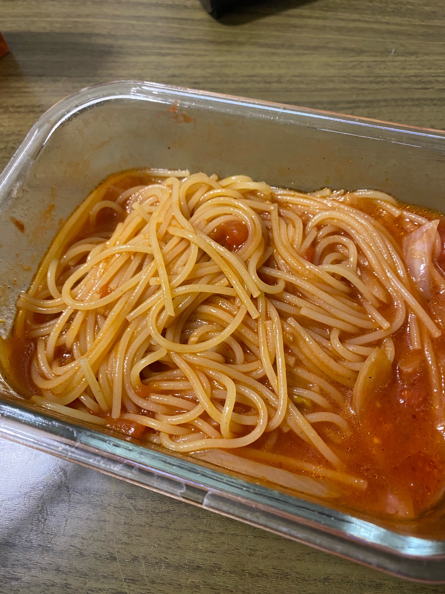 レンジでトマト缶パスタ