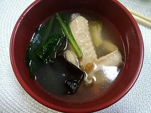 手羽先黒木クラゲの参鶏湯風スープ