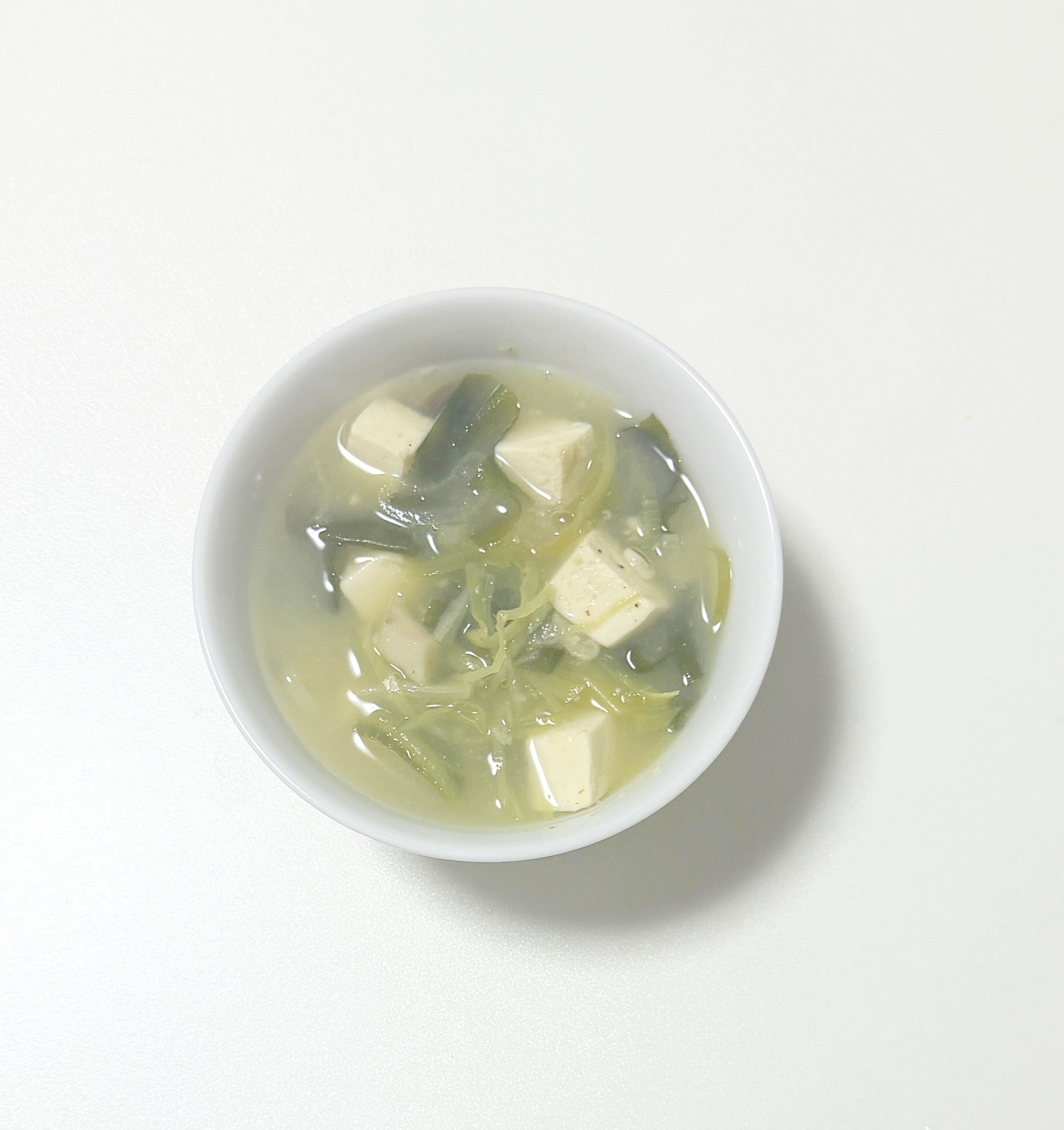 ワカメと残り野菜の味噌汁