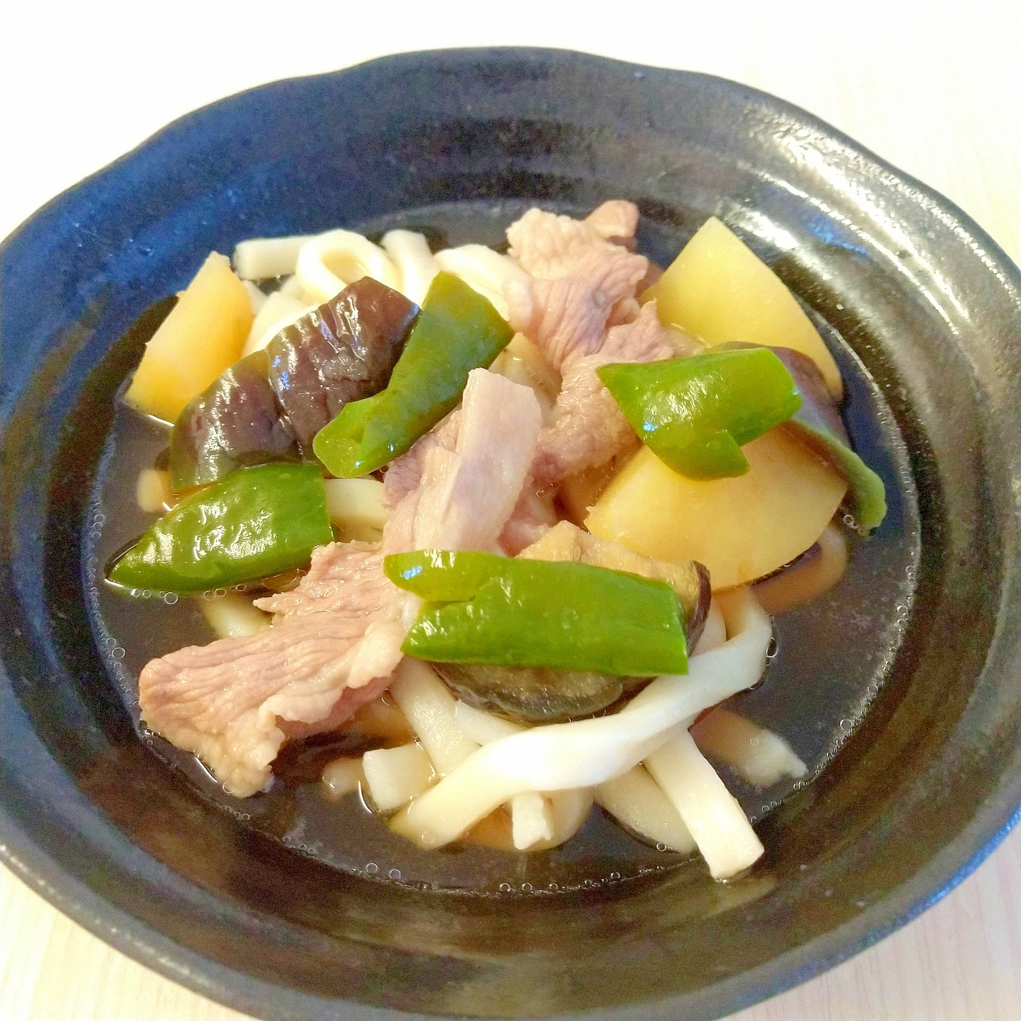 ピーマンとナスと豚肉の簡単うどん