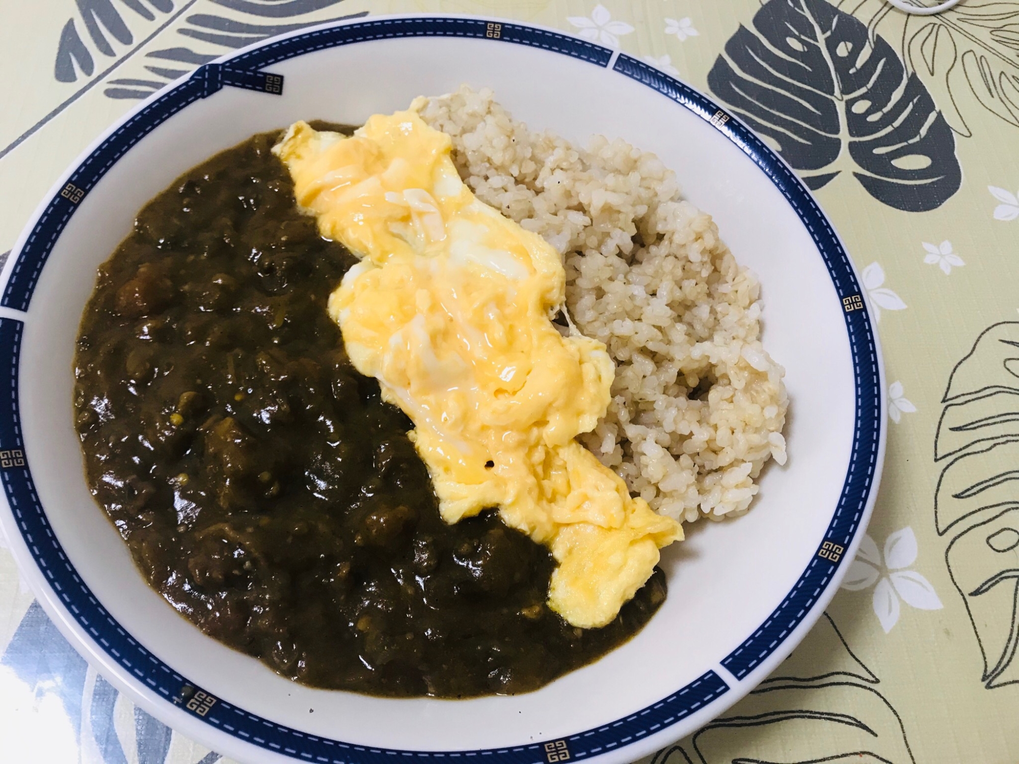 簡単♡とろとろオムカレー