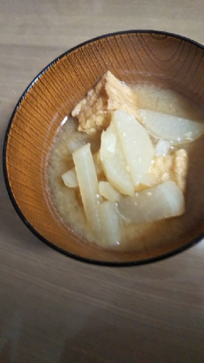 厚揚げと大根の味噌汁