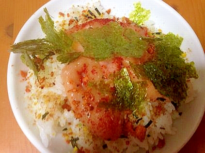 辛子明太子とフライドにんにくと海苔ののっけ丼