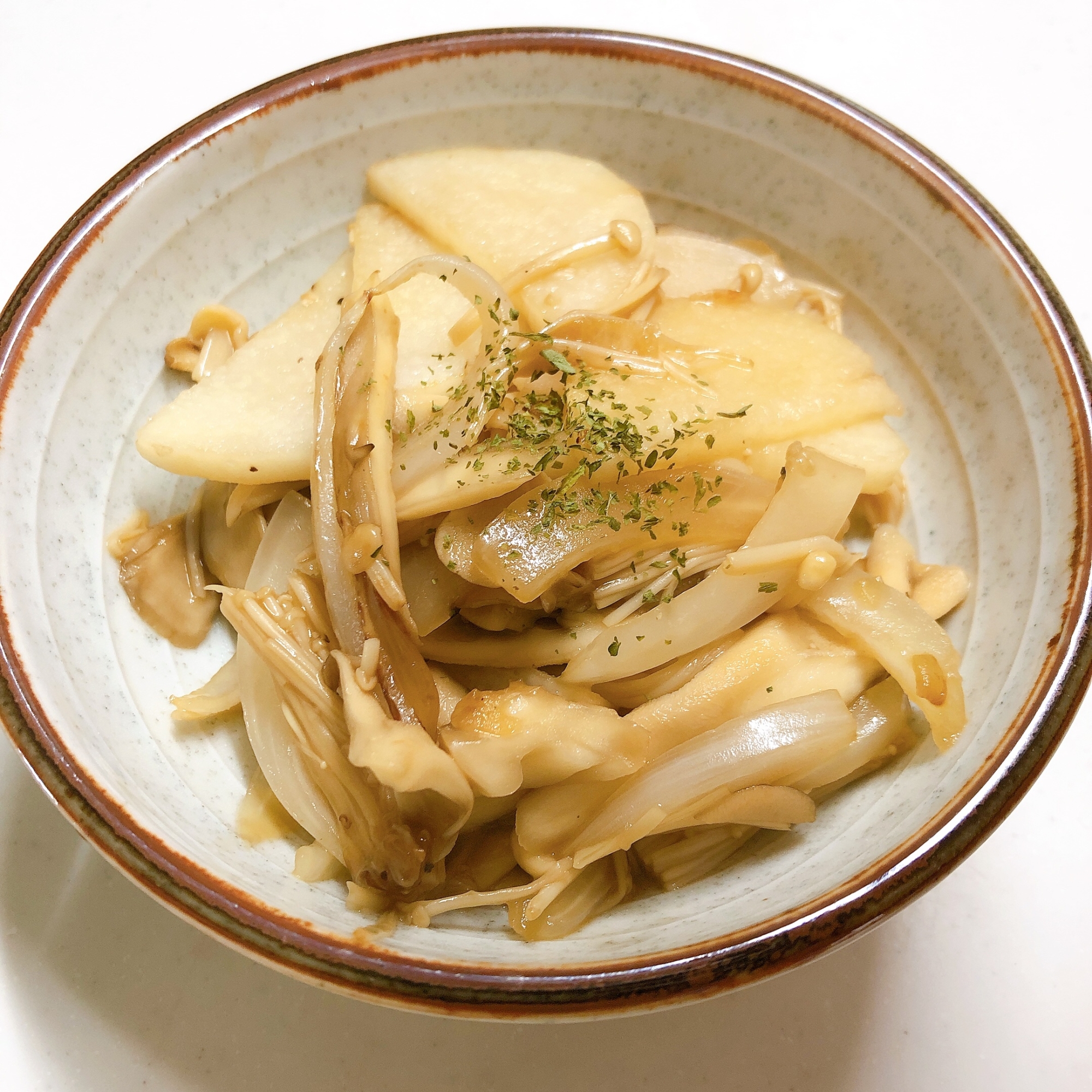 長芋ときのこのバター醤油炒め