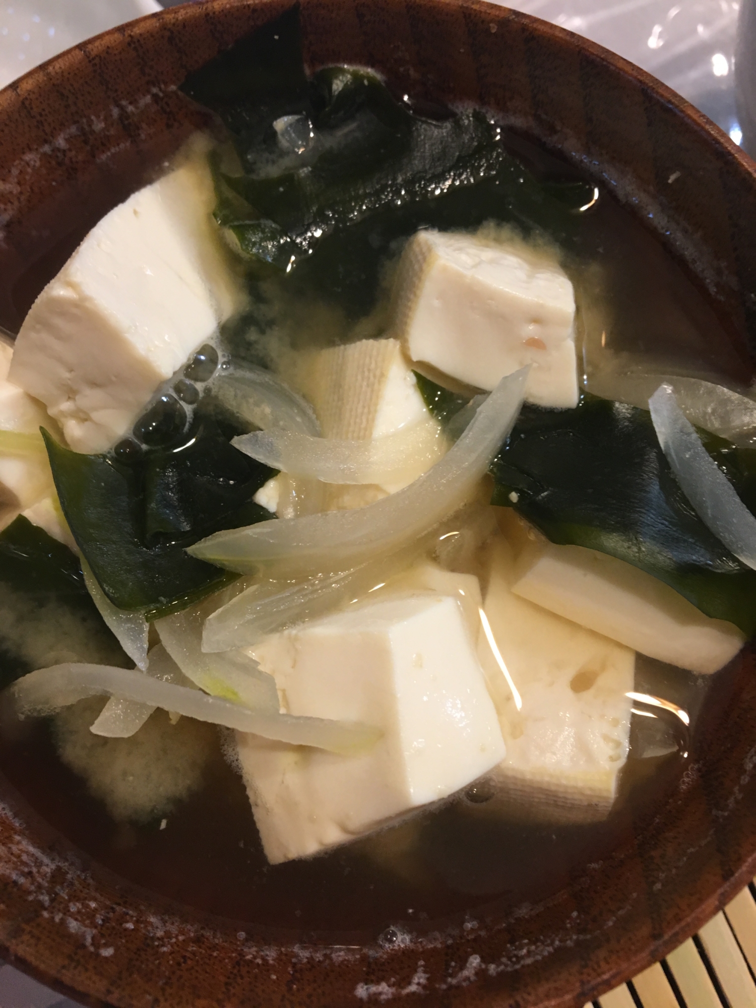 豆腐とわかめのオルニチン味噌汁
