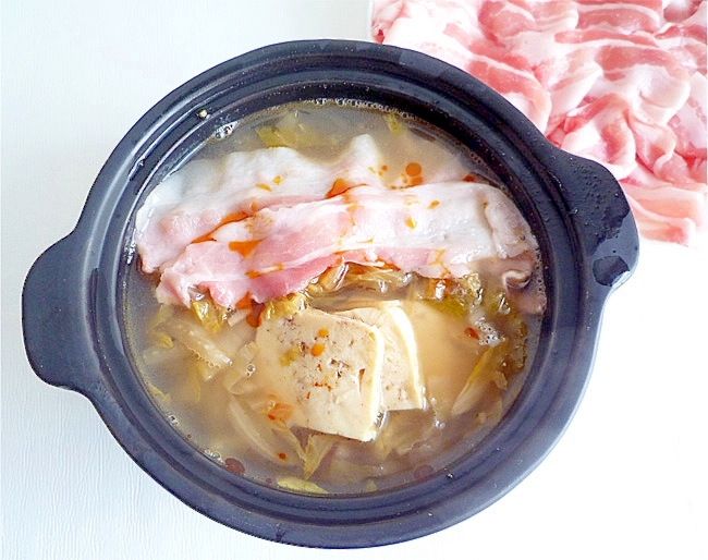 酸菜白肉鍋　白菜と豚ばら肉の台湾美人鍋