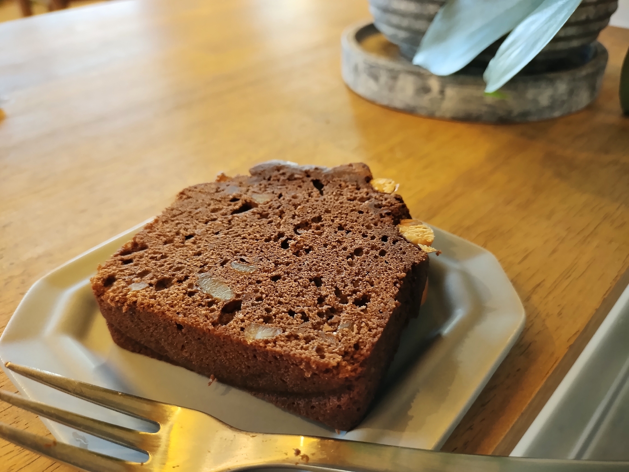 ナッツチョコケーキ