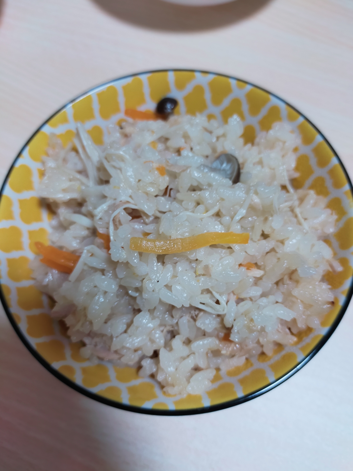 えのきとしめじとシーチキンの炊き込みご飯