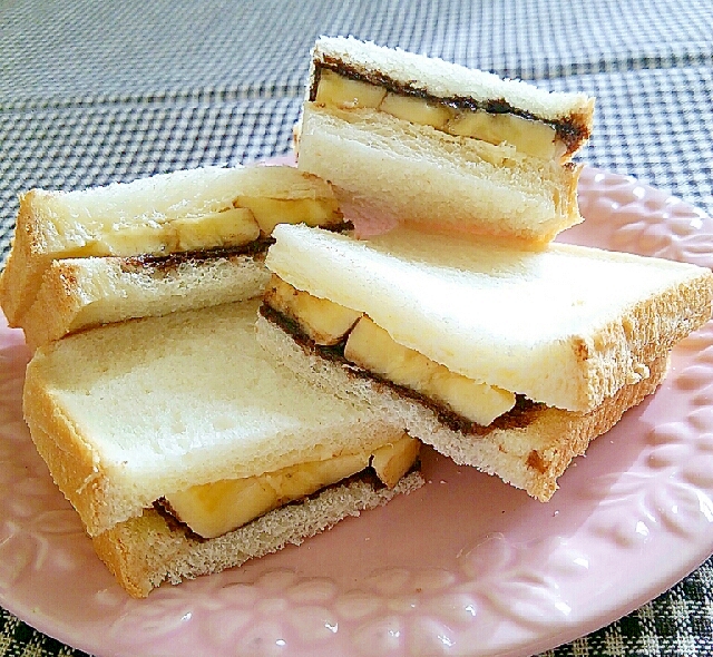 たっぷりバナナ♪チョコバナナサンド